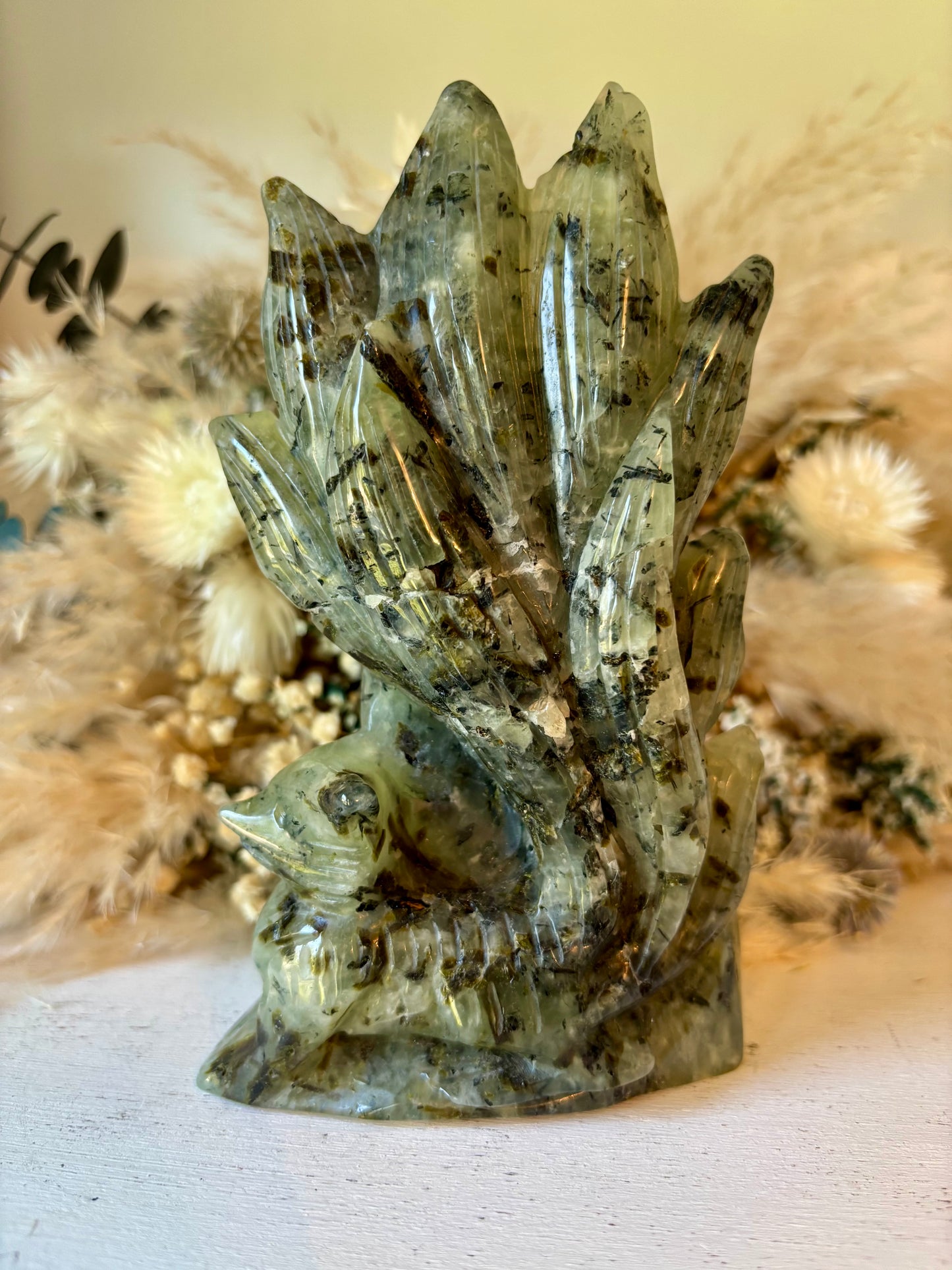 Prehnite nine-tailed fox, kitsune carving