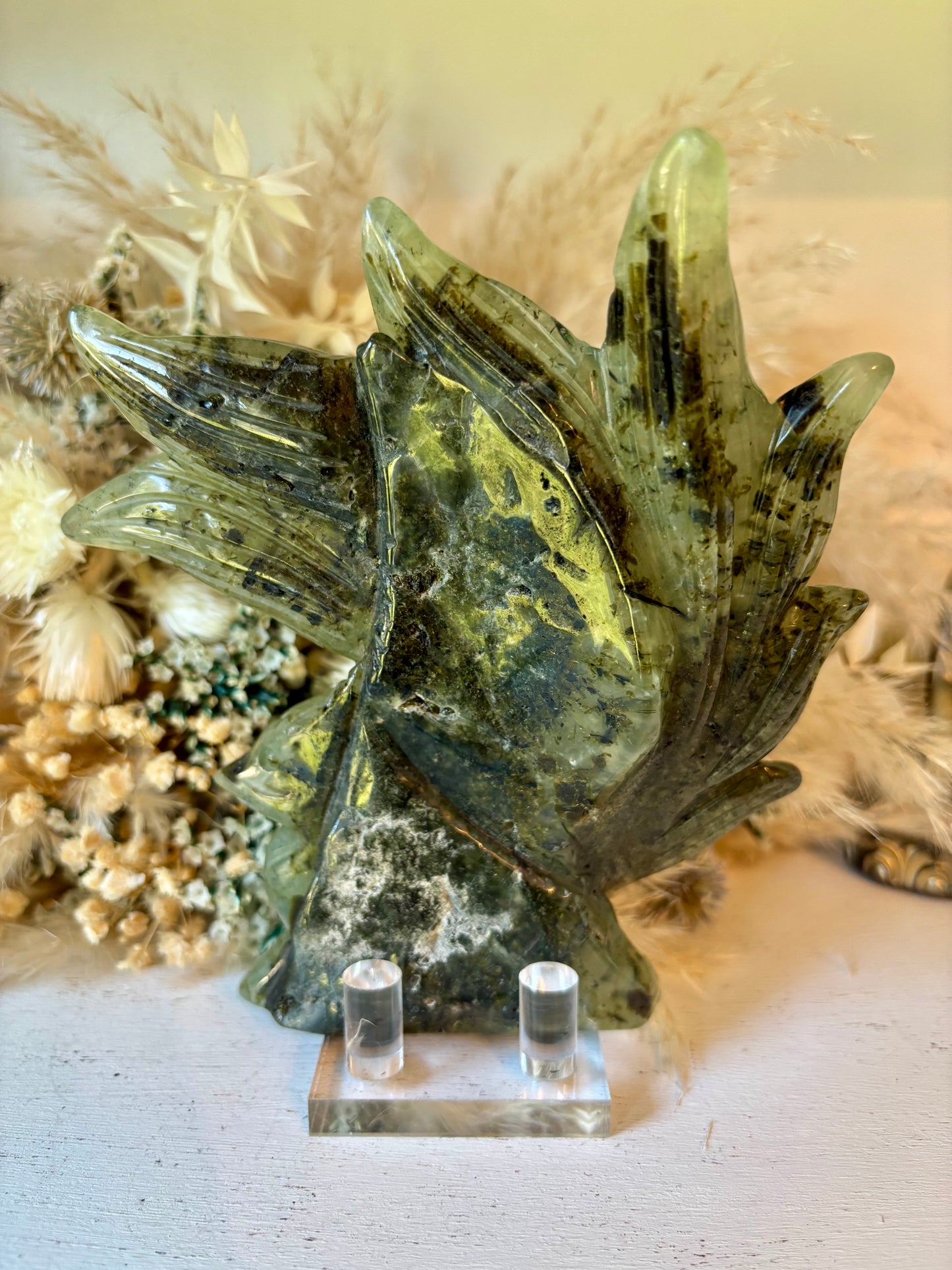 Prehnite nine-tailed fox, kitsune carving with stand